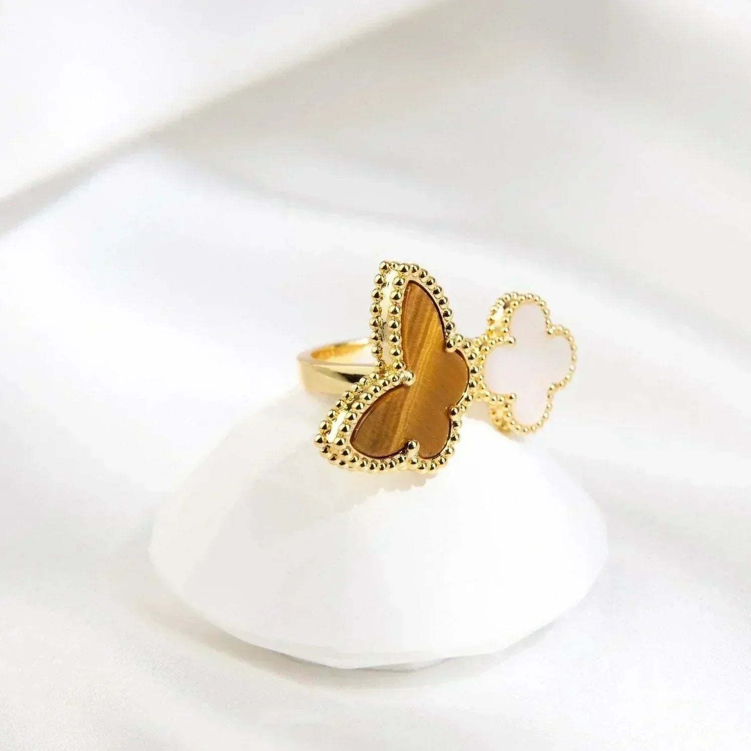 ¡®Dream¡¯LUCKY BETWEEN THE FINGER RING