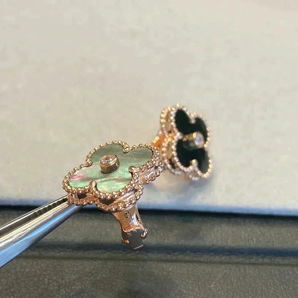 ¡®Dream¡¯CLOVER MEDIUM 1 MOTIFS GRAY MOP  DIAMOND EARRINGS