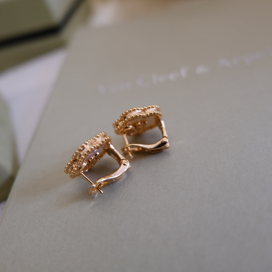¡®Dream¡¯LUCKY PINK GOLD WHITE MOP EARRINGS