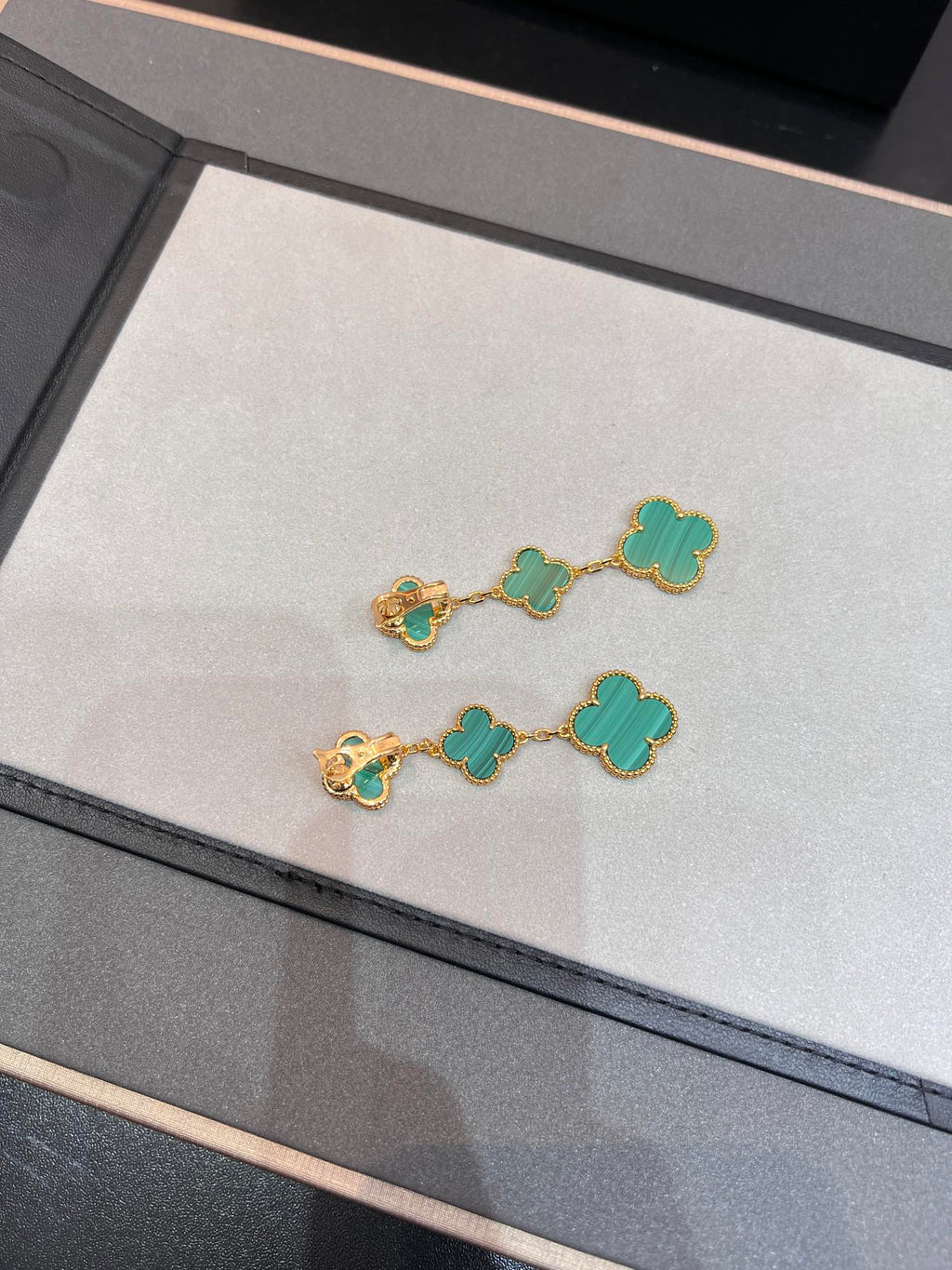 ¡®Dream¡¯CLOVER MALACHITE 3 MOTIFS GOLD