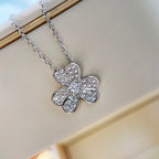 Traum-Halskette aus Silber mit Kleeblatt-Diamanten