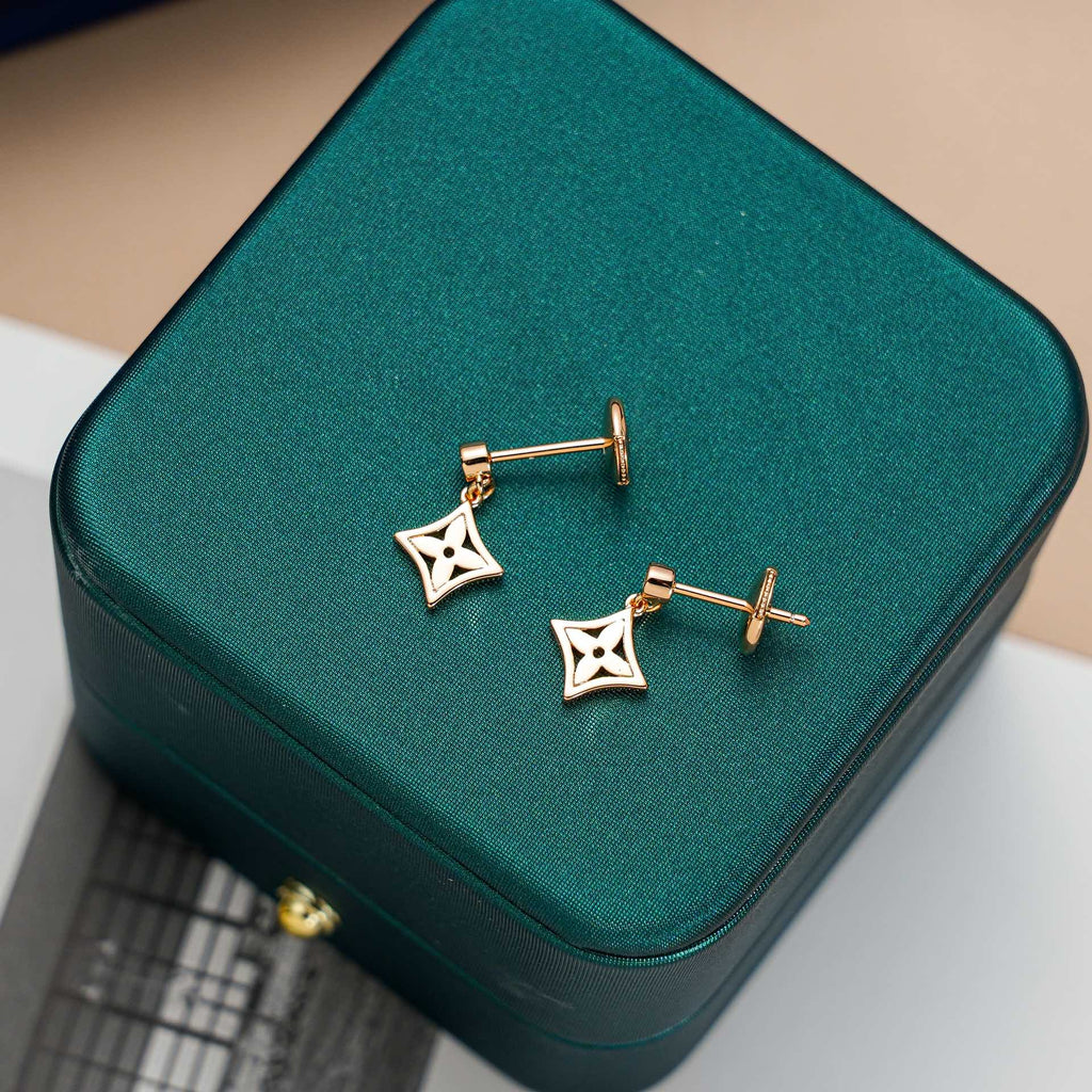 ¡®Dream¡¯STAR EARRINGS GOLD