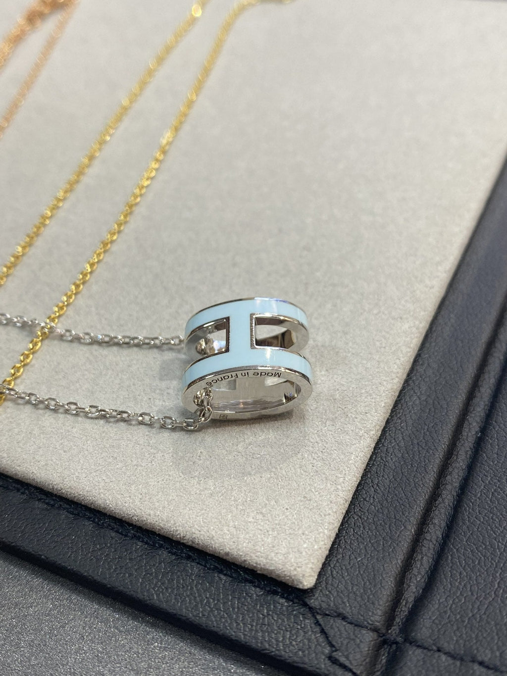 ¡®Dream¡¯POP H LIGHT BLUE NECKLACE