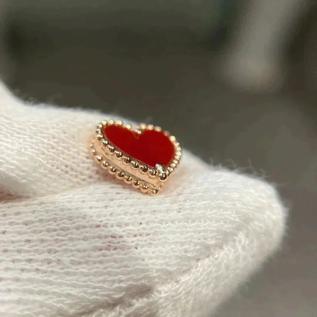 ¡®Dream¡¯HEART CARNELIAN STUD EARRINGS