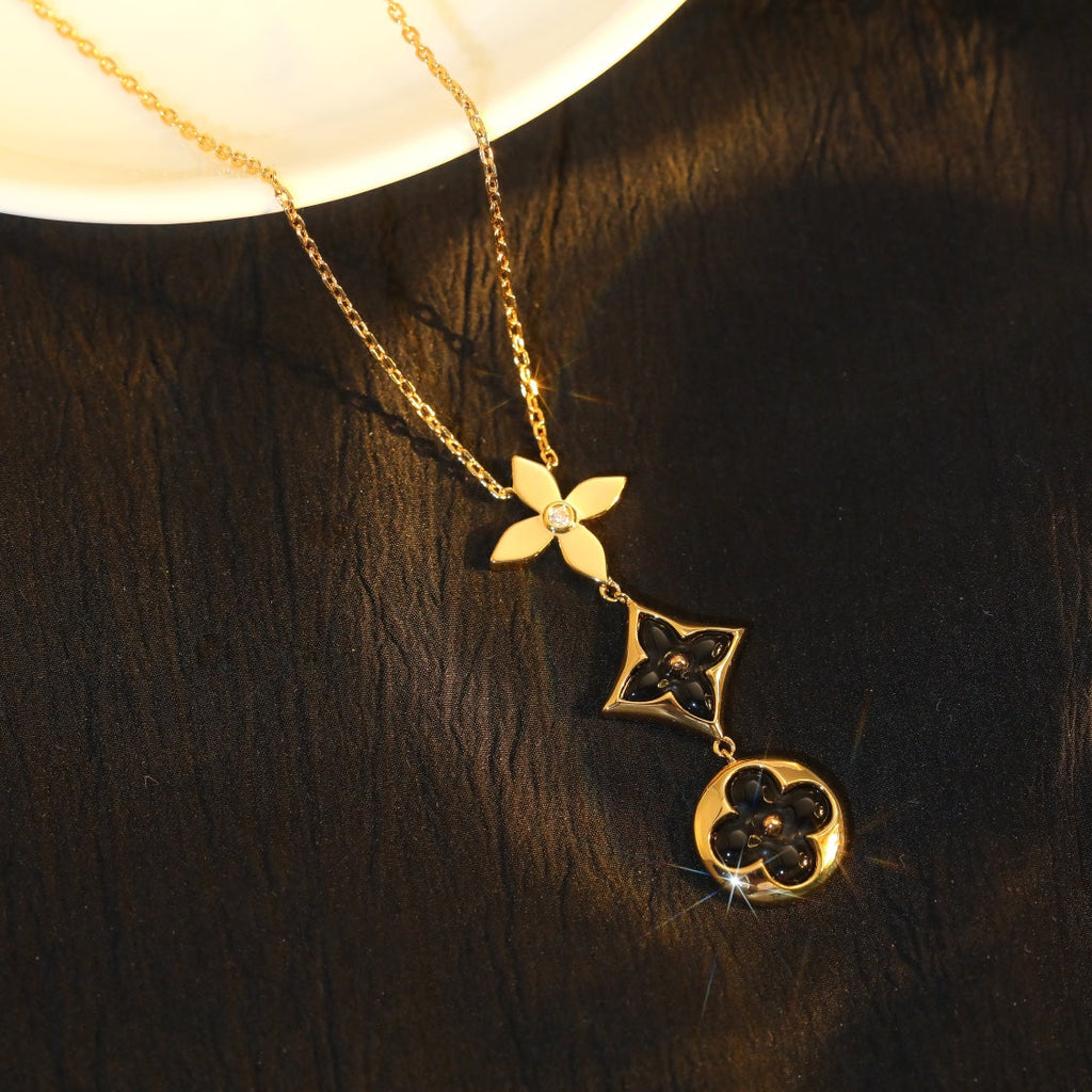 ¡®Dream¡¯STAR AND SUN ONYX PINK GOLD NECKLACE
