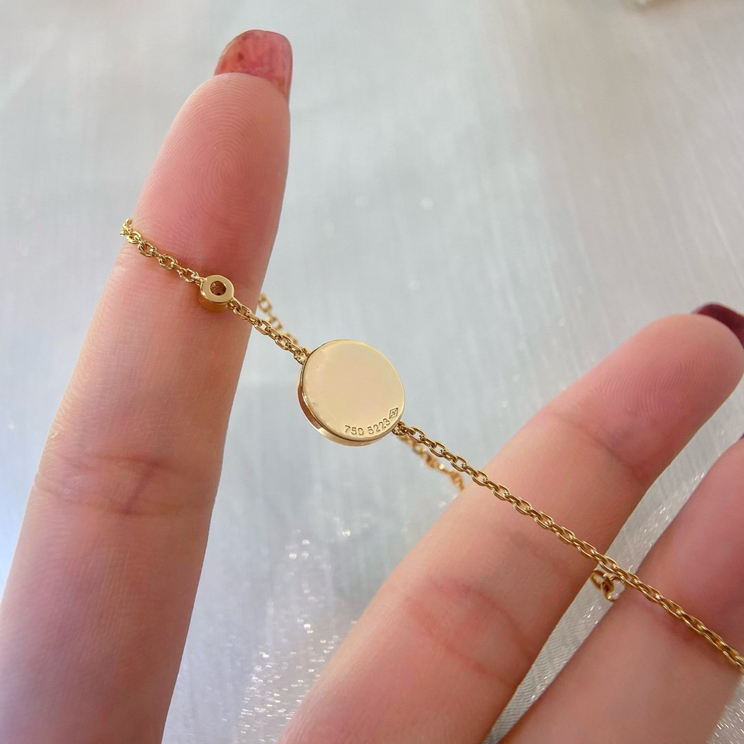 ¡®Dream¡¯SUN PEDANT CARNELIAN BRACELET