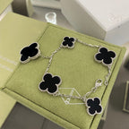 ¡®Dream¡¯CLOVER 5 MOTIFS SIVLER ONYX BRACELET