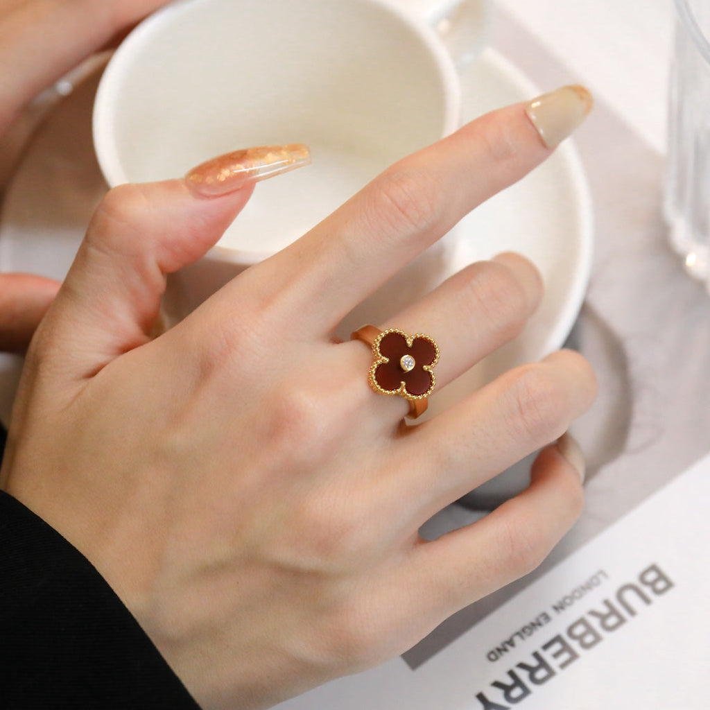"Dream"-KLEEBES CARNELIAN RING ROSÉGOLD DIAMANT