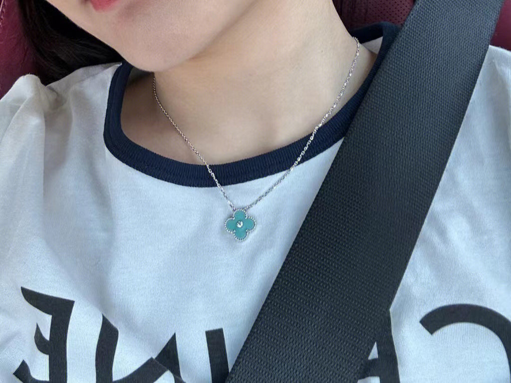 ¡®Dream¡¯CLOVER 1 DIAMANT HELLBLAU SILBER HALSKETTE