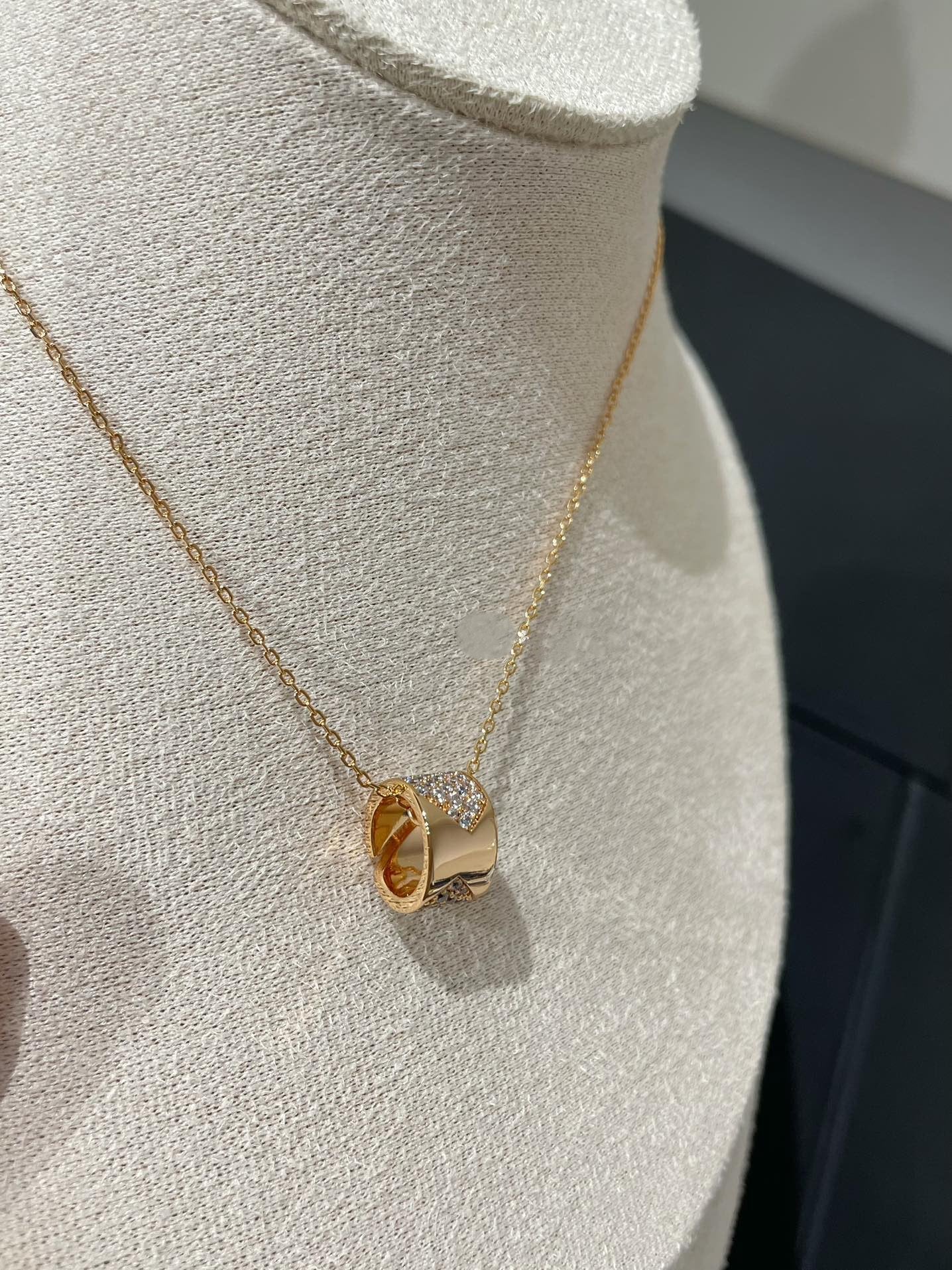 ¡®Dream¡¯LIENS EVIDENCE DIAMOND PAVED NECKLACE