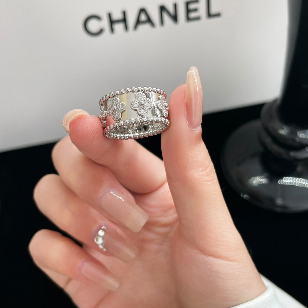„Dream“ PERLEE DIAMOND GROSSER RING