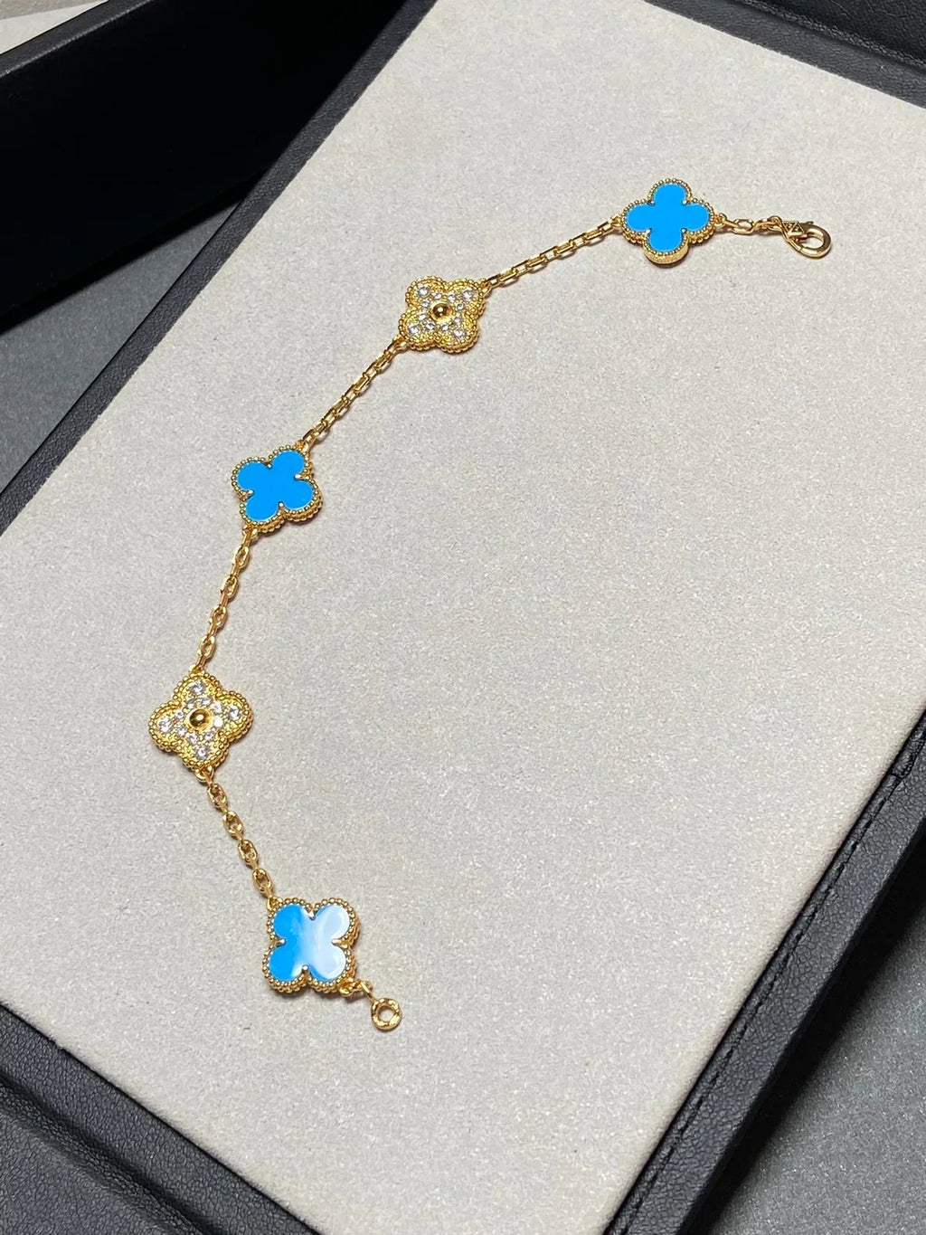 [Traum]Neue Kollektion CLOVER 5 MOTIF BLUE AGATE ARMBÄNDER