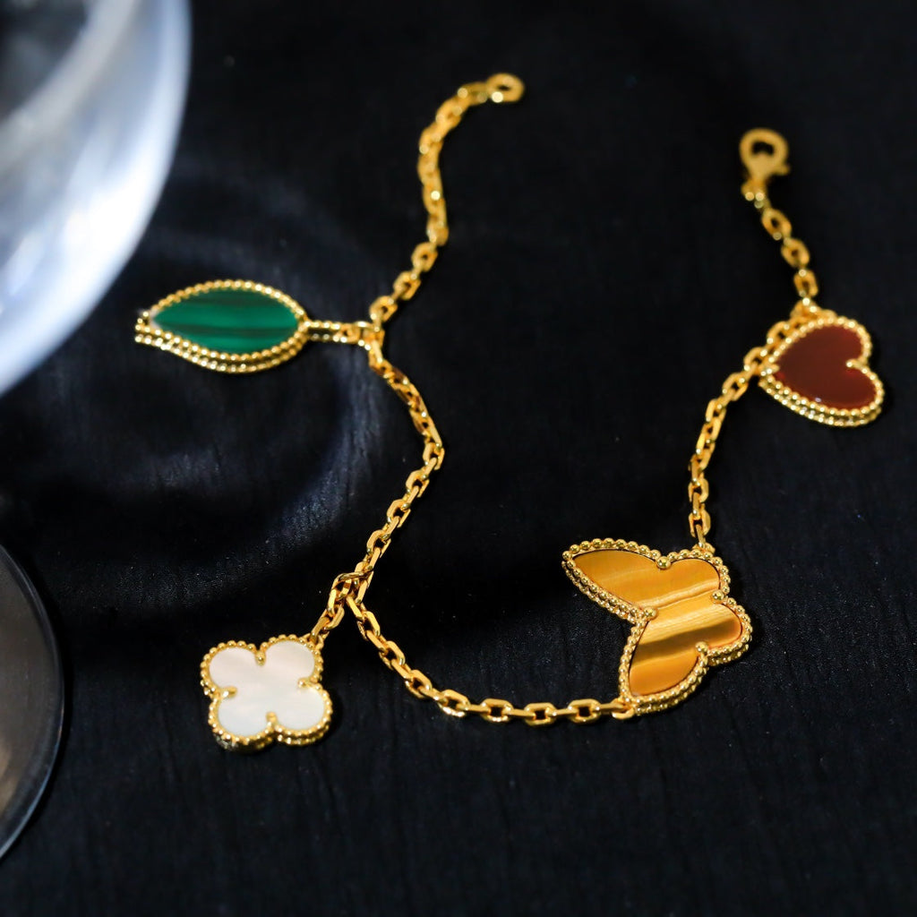 ¡®Dream¡¯LUCKY SPRING 5 MOTIF GOLD BRACELET