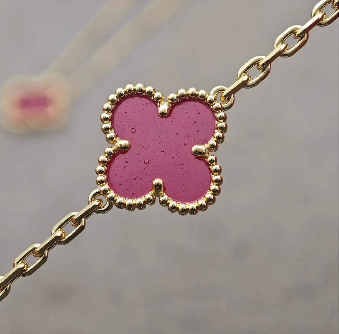 [Dream] 26 NEW PINK BUBBLE ENAMEL Bracelet
