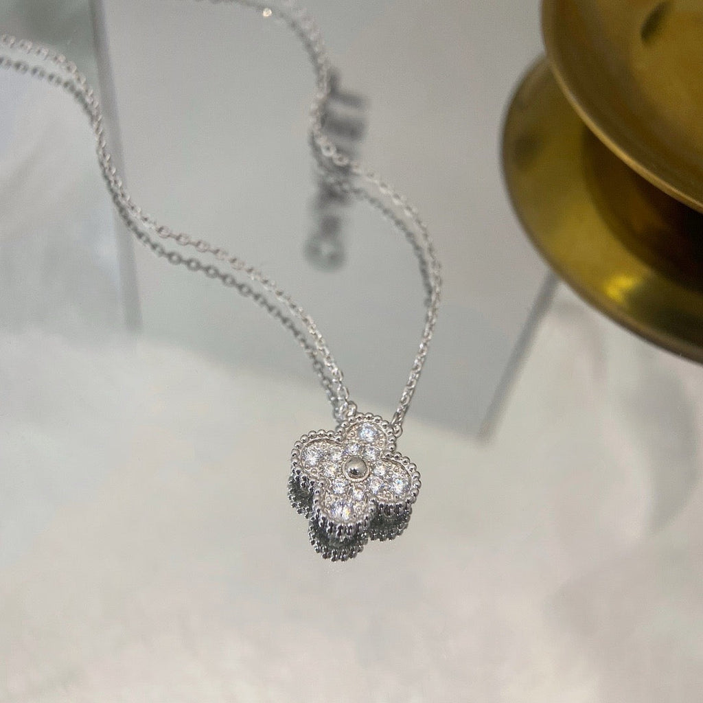 "Dream"CLOVER 15MM DIAMANT EINZELNE BLUMENKETTE