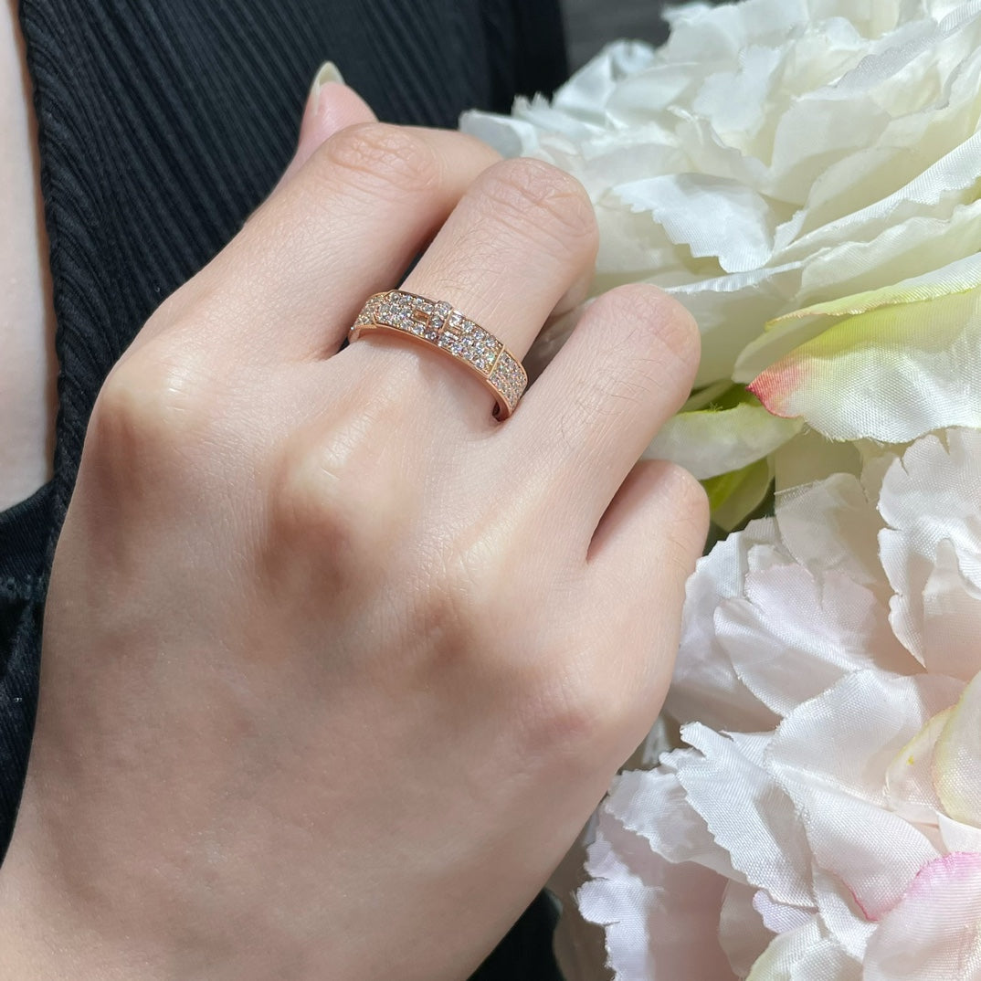 „Dream“-RING AUS ROSÉGOLD MIT DIAMANTEN VON KELLY