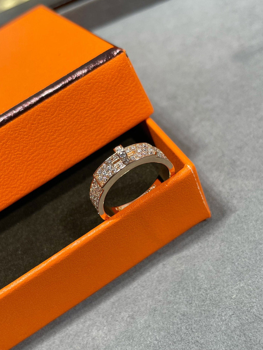 „Dream“-RING AUS ROSÉGOLD MIT DIAMANTEN VON KELLY