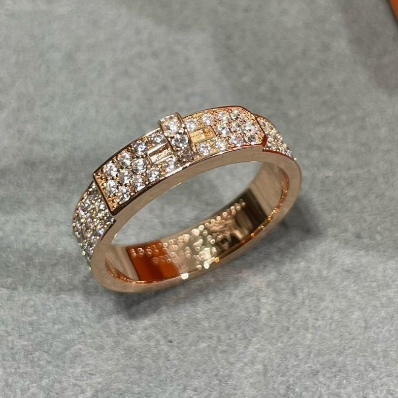 „Dream“-RING AUS ROSÉGOLD MIT DIAMANTEN VON KELLY