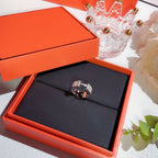 „Dream“-Ring mit vollem Diamantenbesatz