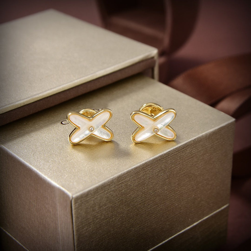 ¡®Dream¡¯JEUX DE WHITE MOP GOLD DIAMOND EARRINGS