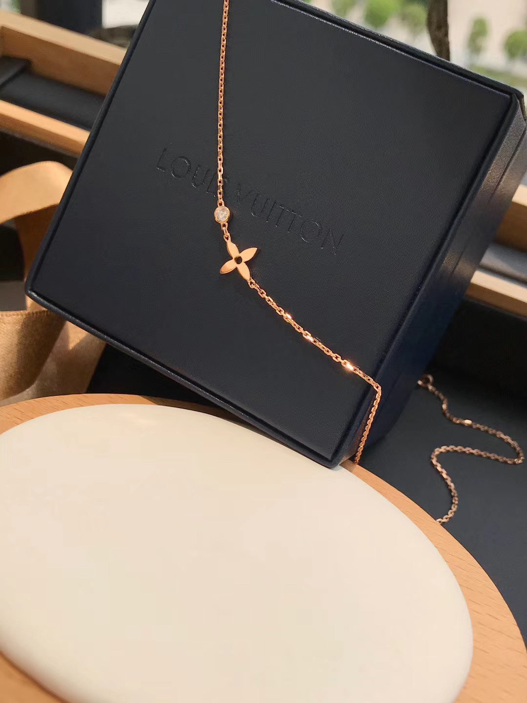 ¡®Dream¡¯BLOSSOM PENDANT PINK GOLD AND DIAMOND