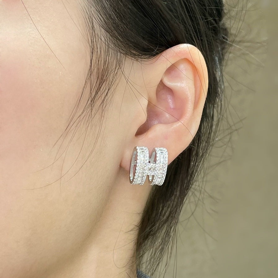 ¡®Dream¡¯H STUD EARRINGS WITH SILVER DIAMONDS