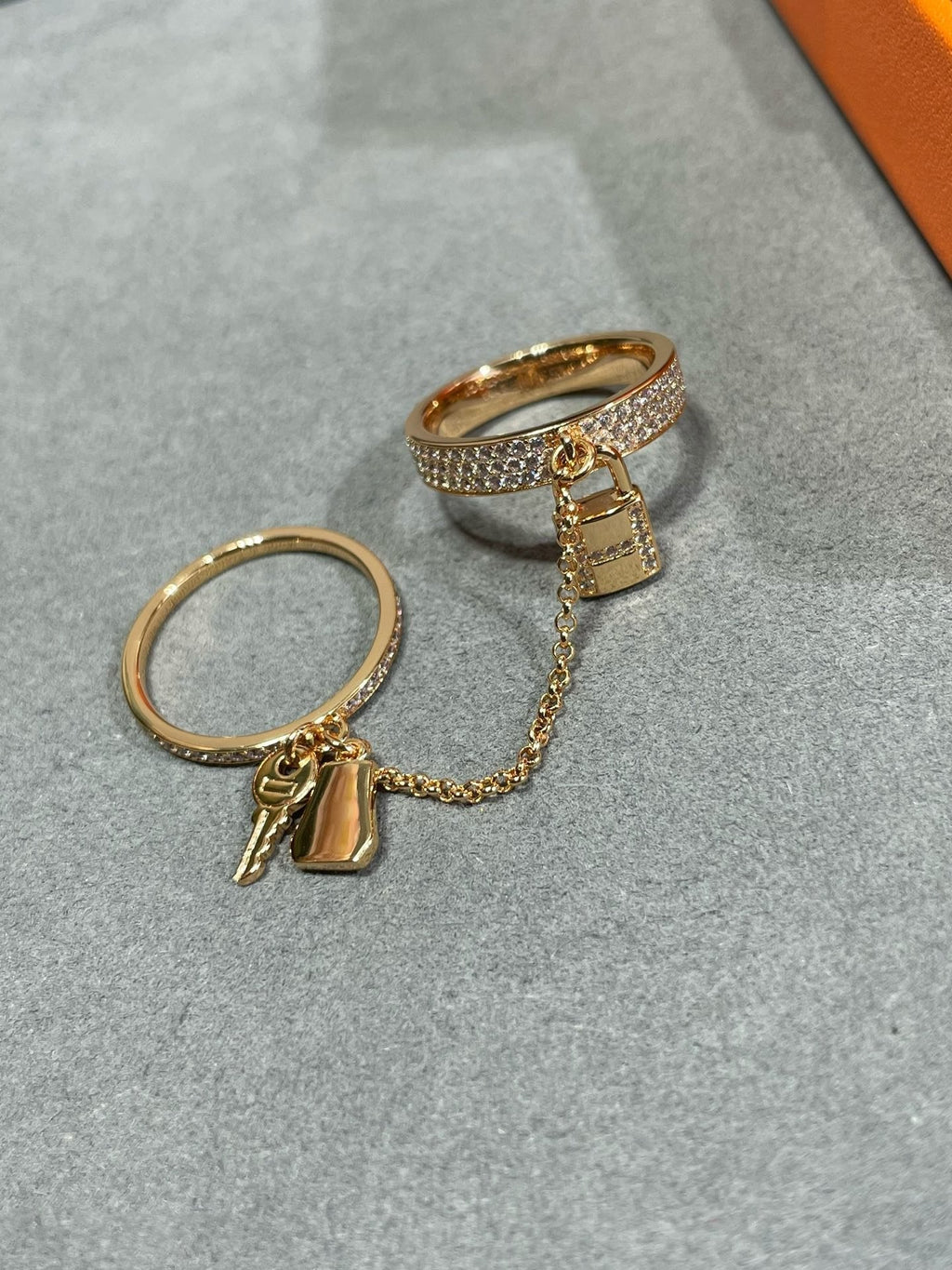 ¡®Dream¡¯HM KELLY CLOCHETTE DOPPELRING IN MIT DIAMANTEN