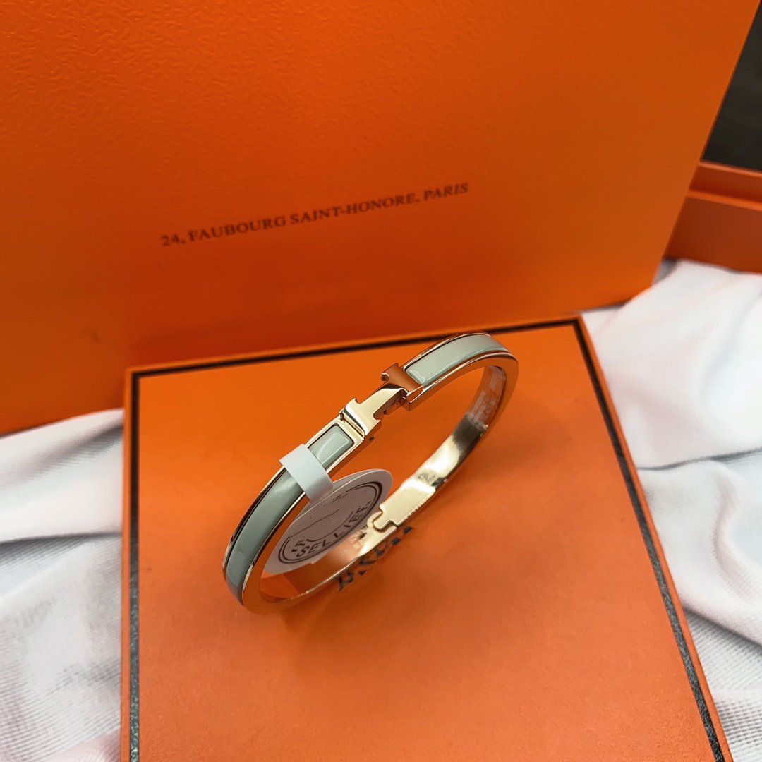 „Dream“KLASSISCHES HM CLIC GRÜNES 8MM EMAILLE ARMBAND