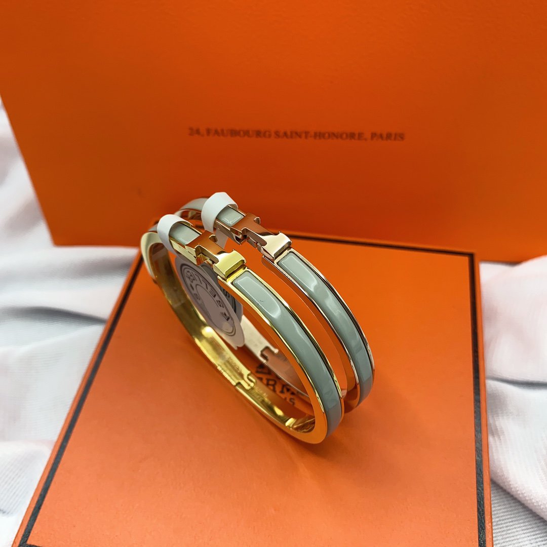 „Dream“KLASSISCHES HM CLIC GRÜNES 8MM EMAILLE ARMBAND
