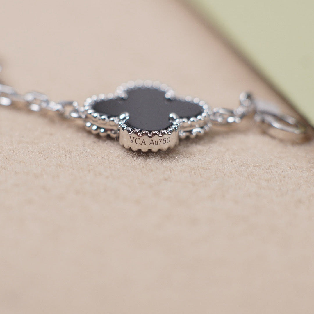 [Dream]NEUE CLOVER 5 MOTIF ONYXS ARMBAND KOLLEKTION