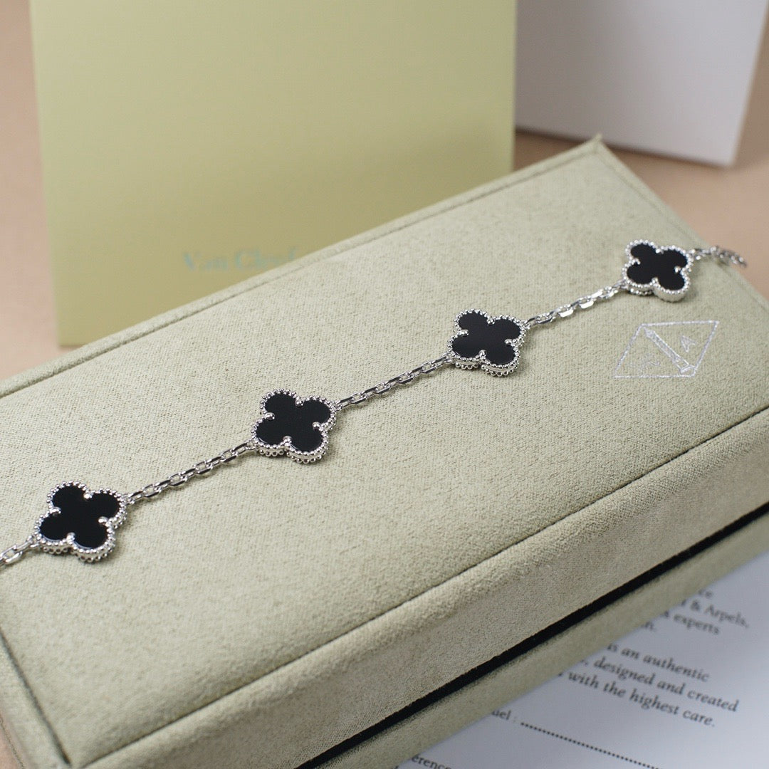 [Dream]NEUE CLOVER 5 MOTIF ONYXS ARMBAND KOLLEKTION