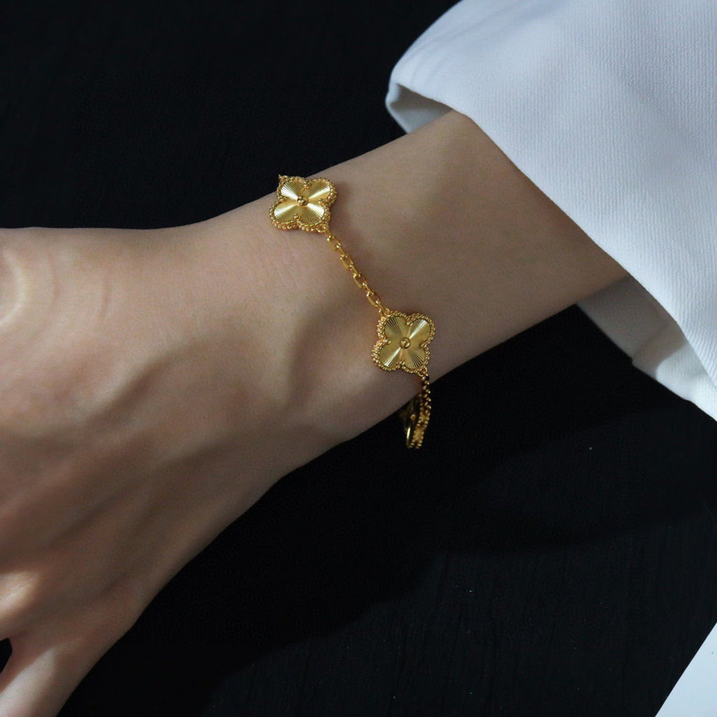 [Dream]New  CLOVER 5 MOTIF LASER BRACELET COLLECTION