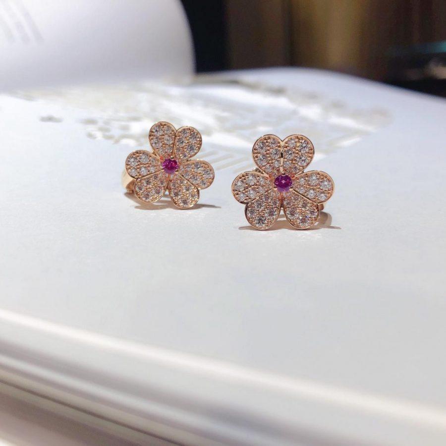 ¡®Dream¡¯FRIVOLE PINK GOLD FLOWER DIAMOND EARRINGS