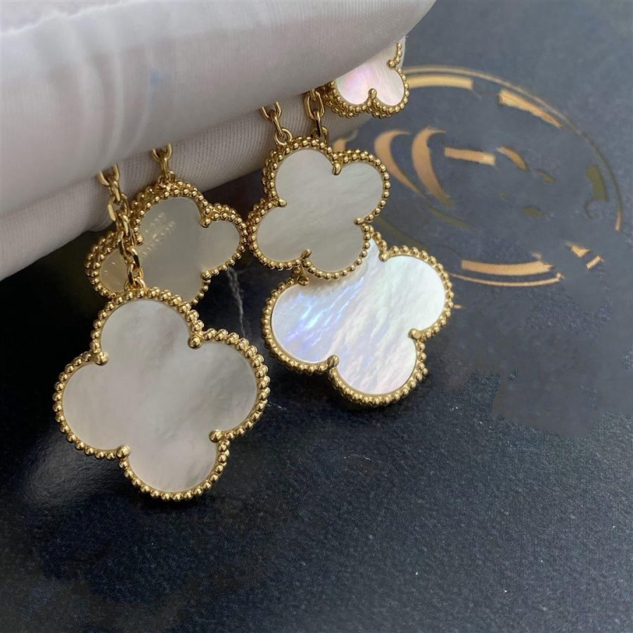 ¡®Dream¡¯CLOVER EARRINGS WHITE MOP 4 MOTIFS GOLD